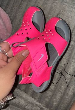 Girl shoes 9c new