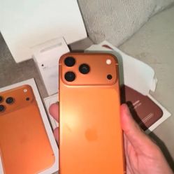 Iphone 17 *ORANGE*