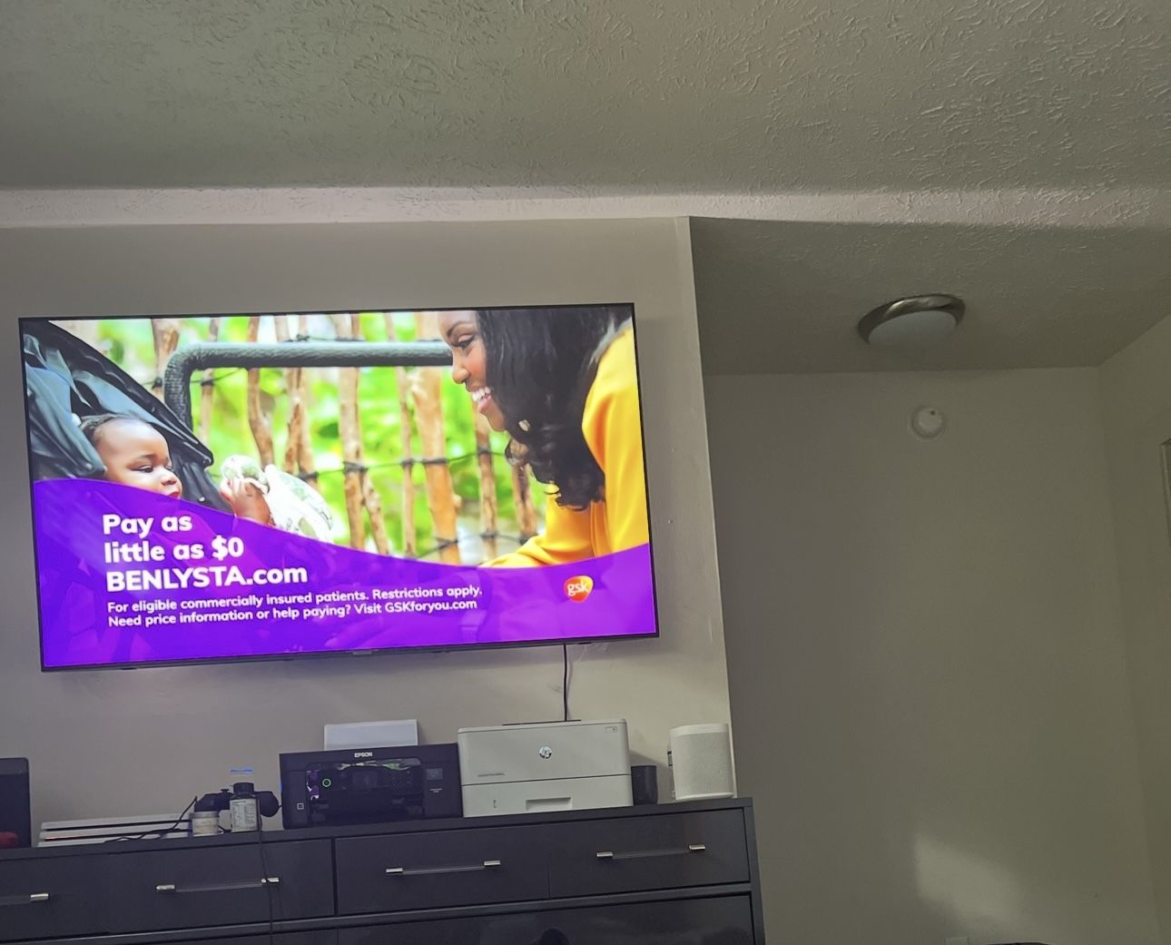 Samsung 65” 4K UHD Smart TV – Like New! 🔥