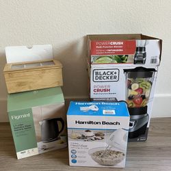 Kitchen Bundle (blender, Electric Tea Kettle, Hand Mixer)