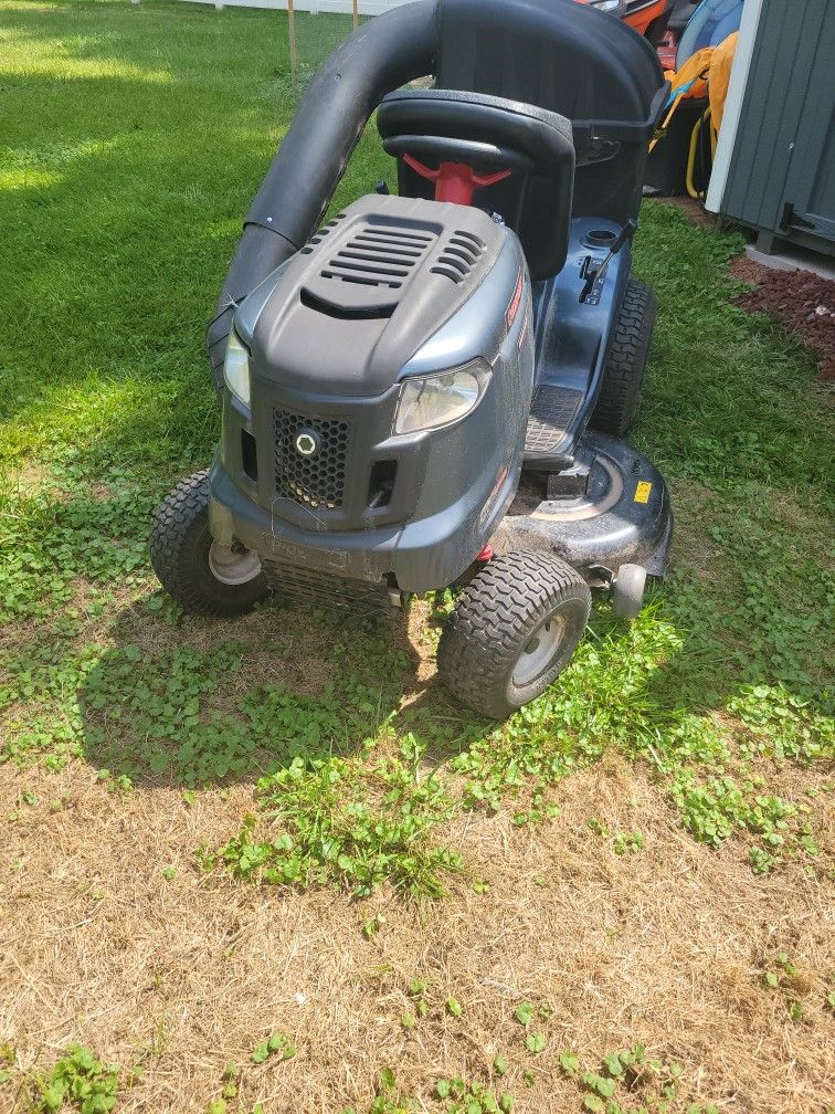 Troy Built Lawn Tractor(OBO)