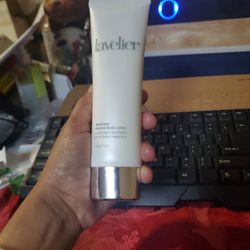 Lavelier Seascape Hand & Body Lotion 