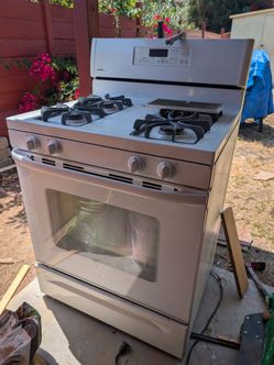 Kenmore Range Gas Stove