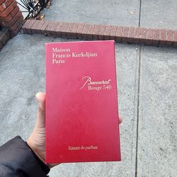 Baccarat Rouge 540 Extrait de Parfum. 