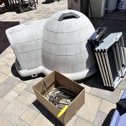 Dog House