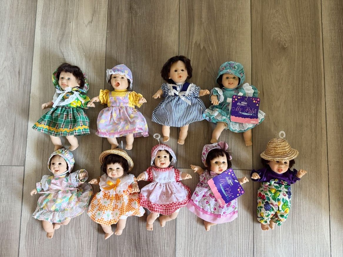 VINTAGE GIRL DOLL GI GO TOYS