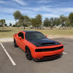 2008 doge challenger SRT8 6.1L hemi clean title