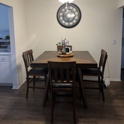 Dining Room Set With 4 Chairs 