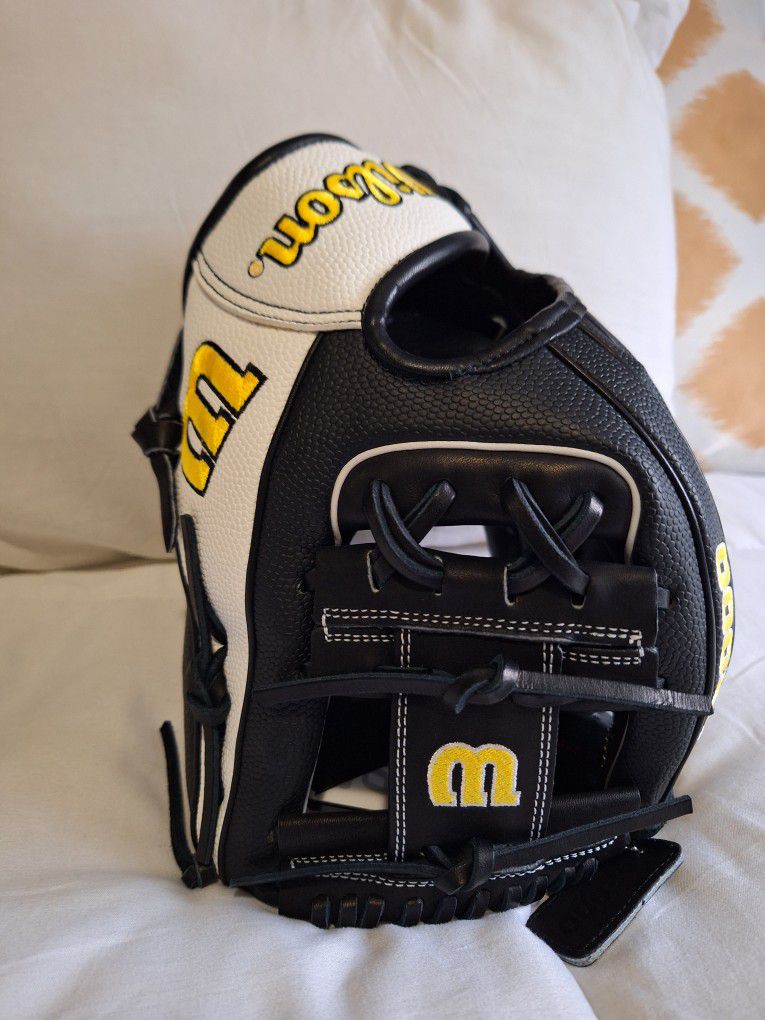 Wilson A2000 Baseball Glove 11.50"