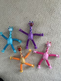 10 Pieces Of Sensory Suction Strip And Giraffe Toys With Extendable Limbs And Suction Cups.