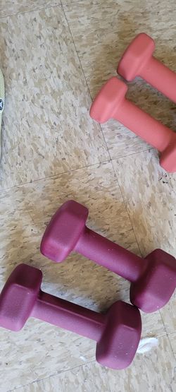 Pesas de 3 diferetes peso libras 3 y 5 y 8