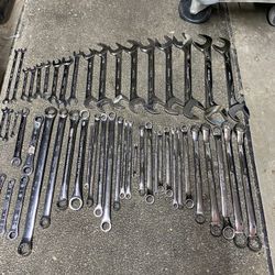 Snap On Tool Offset Box End Wrench And 4 Way Open End Angle Wrench