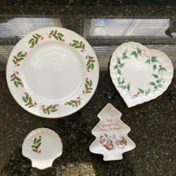 Festive Holiday Plates 