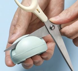 Small Portable Knife/ Scissors Sharpener 