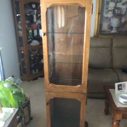 Brown Display Showcase Cablet