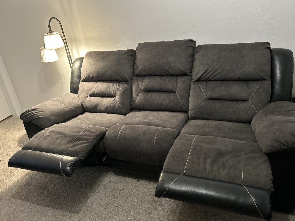 Couch With Recliner