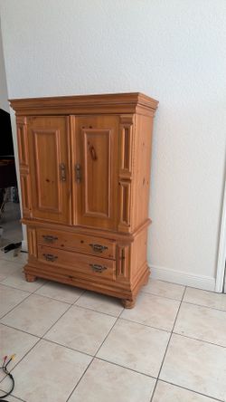 Free dresser