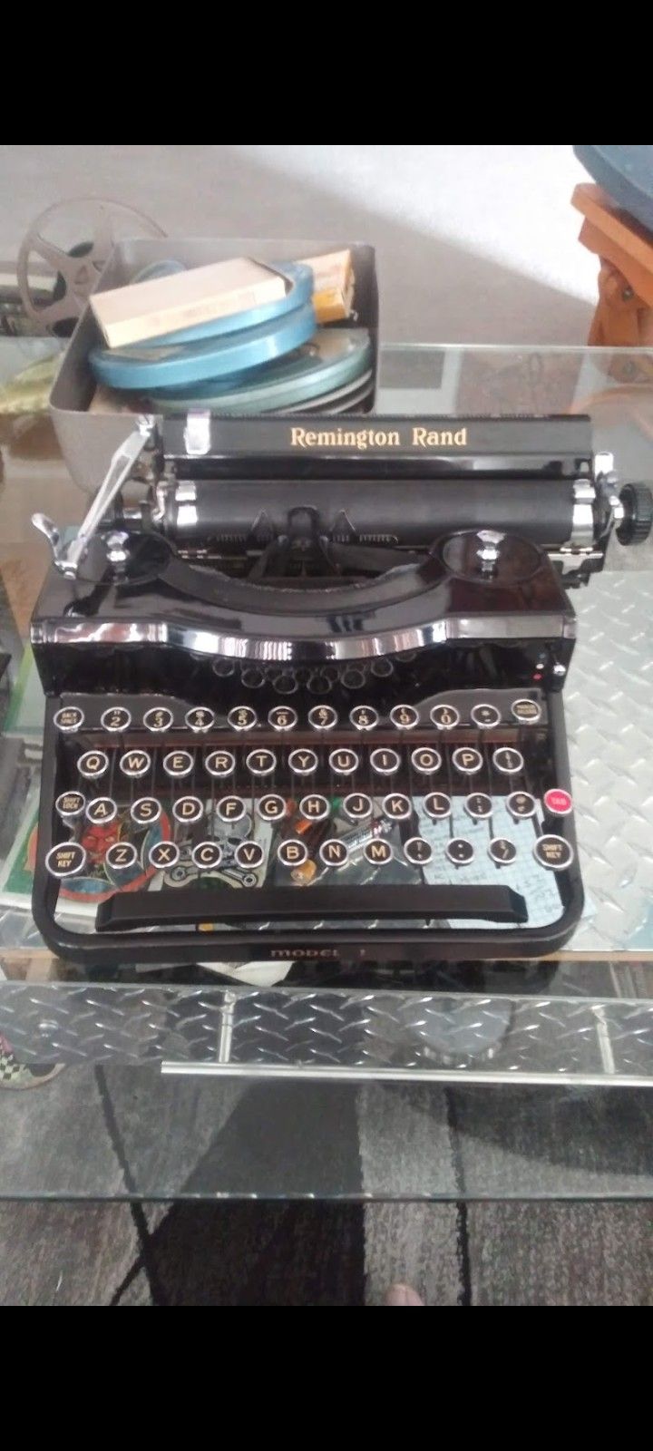 1935 typewriter Collectibles