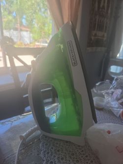 Brand new black and decker iron