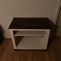 Table  /tv stand 