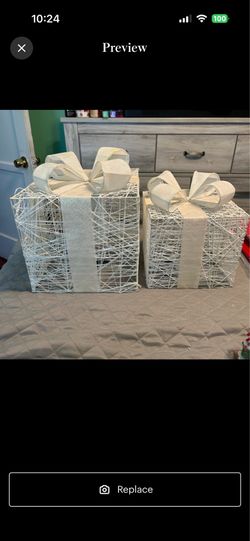 White Lattice Christmas Gift Box Accents