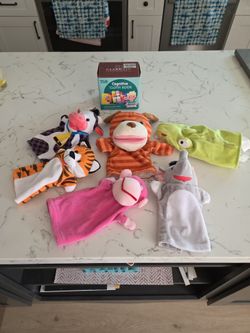 BRAND NEW 8in1 COGNITIVE CLOTH BOOKS & 6 PUPPETS see description