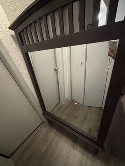 Dresser w/ Mirror
