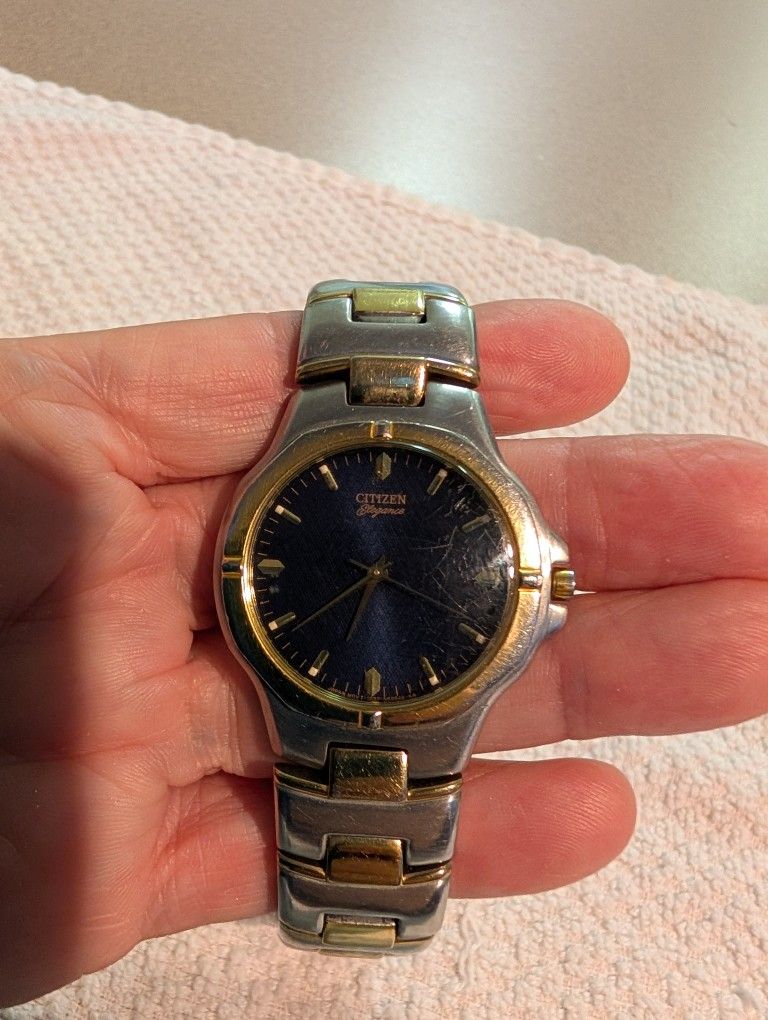 CITIZEN TWO TONED WATCH