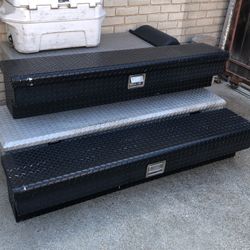 Truck Tool Boxes.    Clean No Rust Powder Coated