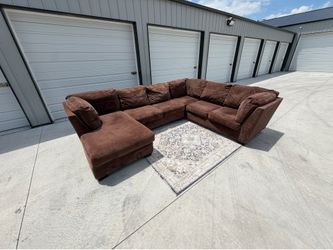 Sectional Couch(FREE DELIVERY‼️)