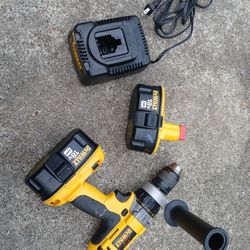 18V DeWalt Cordless Drill With Charger
