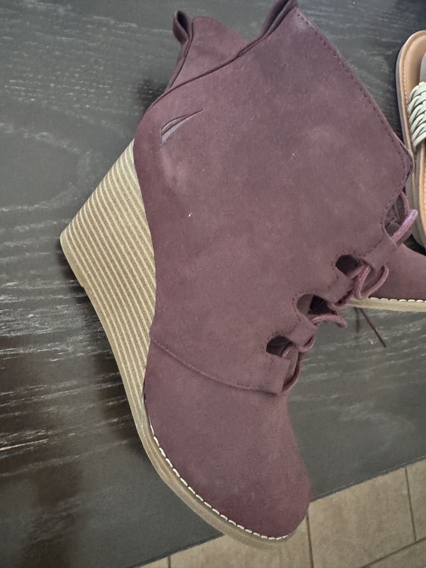 size 8 Nautica boots