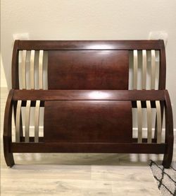 Free Queen size bed frame. Pick up in Frisco.
