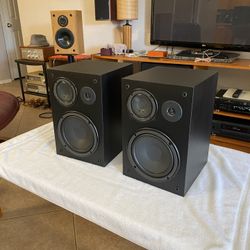 Yamaha NS-A638 3-Way Floor/Bookshelf Speakers