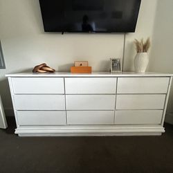 White Bed Room Dresser 