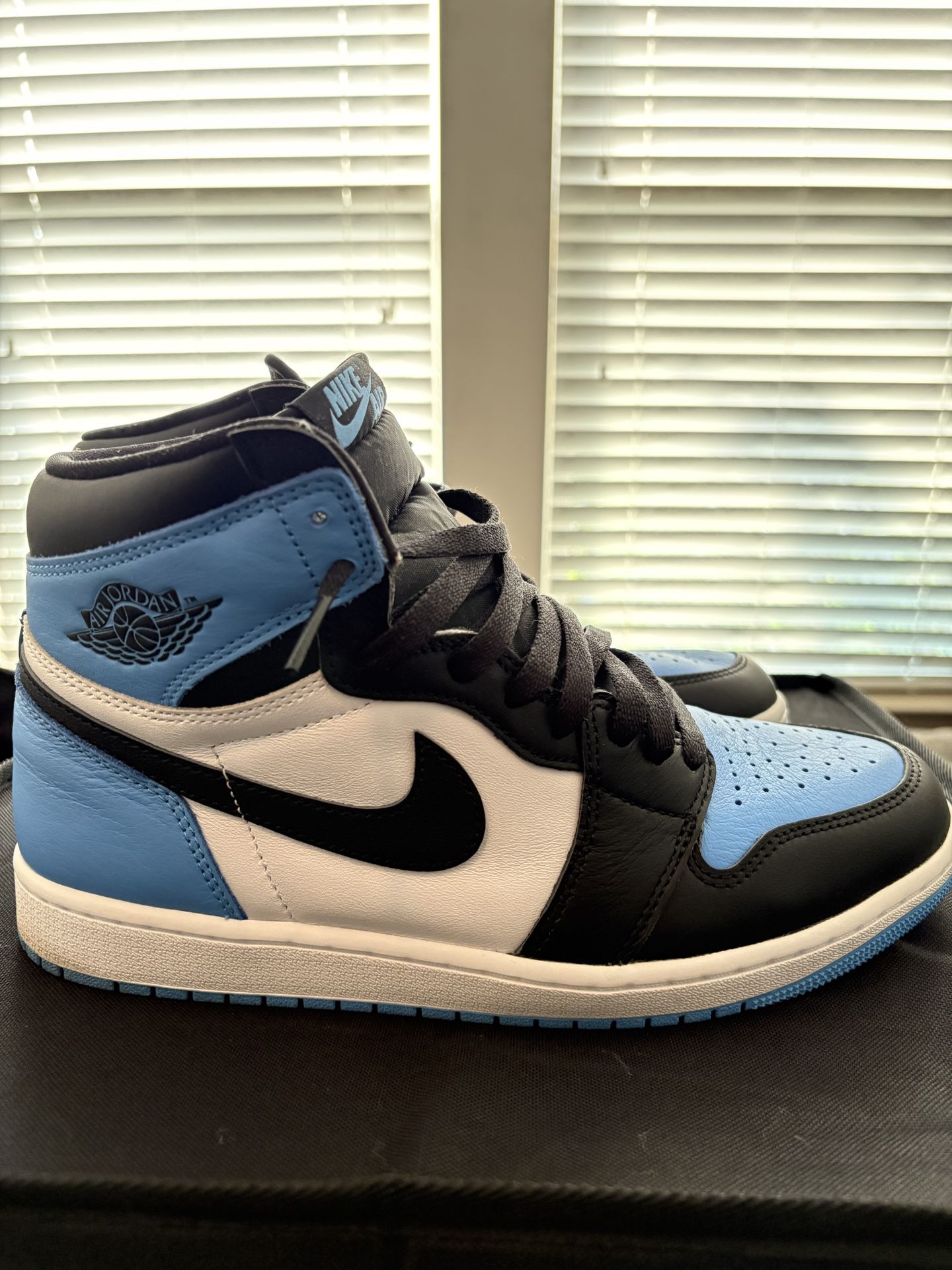 Jordan 1 University UNC Toe - Size 10 Men’s