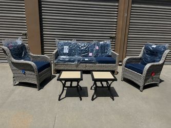 Patio furniture set