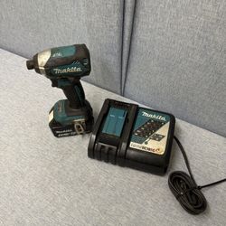 Makita XDT13 Brushless Impact Driver W Battery & Charger