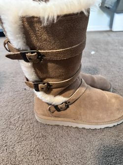 Multiple Uggs For Sale