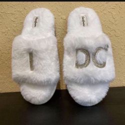 BRAND NEW BRIDAL “I DO” SLEEPERS… Size 7.8 Is like a 7.5…IN NEW EXCELLENT CONDITION… $25