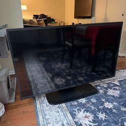 Toshiba 55LF621U19 55-inch 4K UHD Smart TV With Table Top Sanus SSTV2 Stand