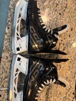 CCM ICE hockey SKATES