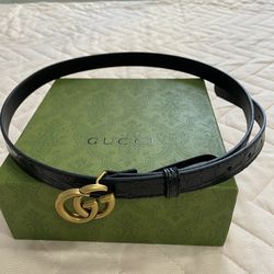 Gucci GG Black Leather Belt size 90