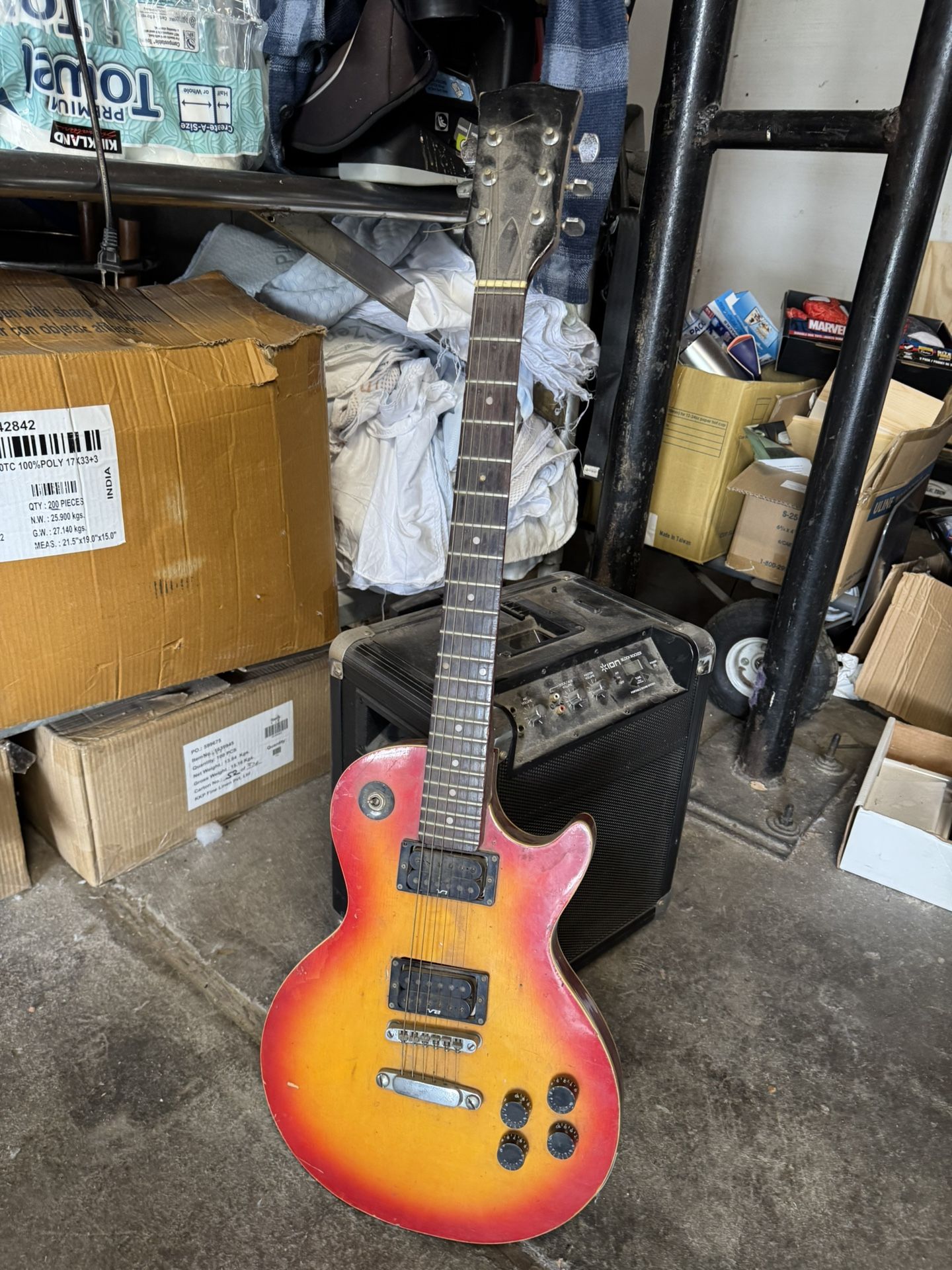 Vintage Electric Guitar With Speaker