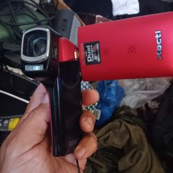 Sanyo Xacti CG10 Hd Camera With 10mp Photo