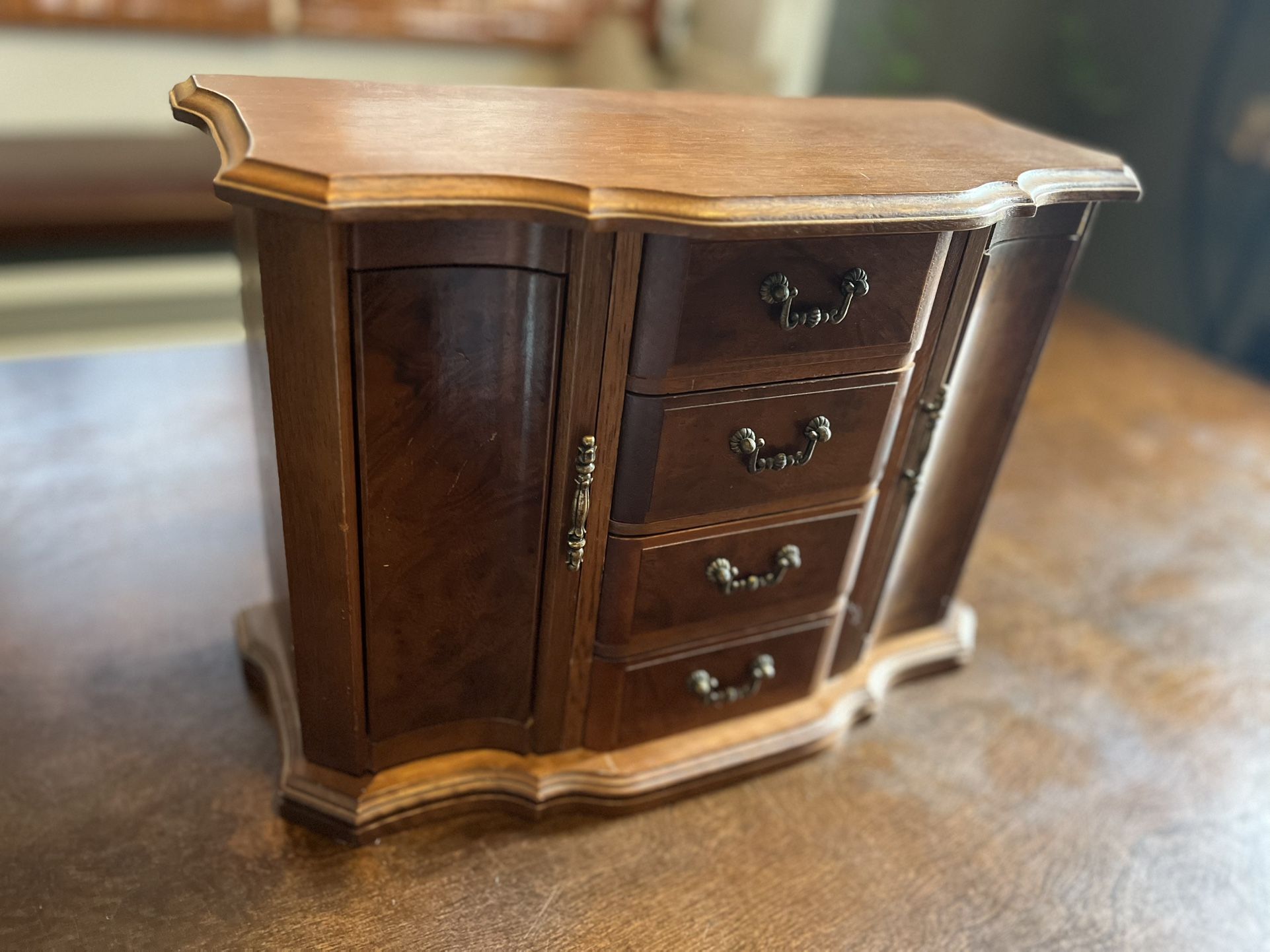 Tabletop Jewelry Armoire