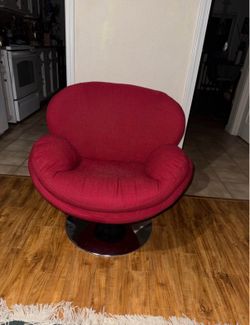 Red swivel chair