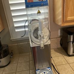 Slushie/margarita Machine 