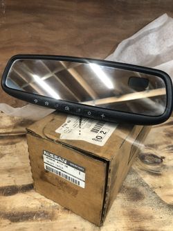 Infiniti rear view mirror