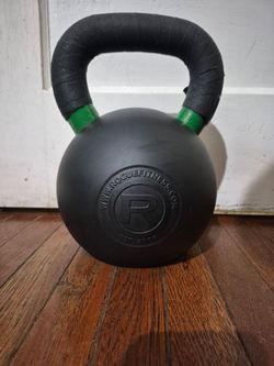 Rogue  rubber coated kettebell weight